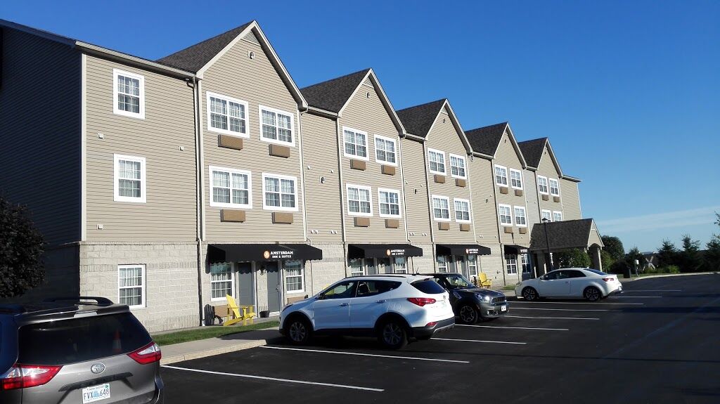 Quality Inn & Suites Amsterdam Fredericton Bagian luar foto