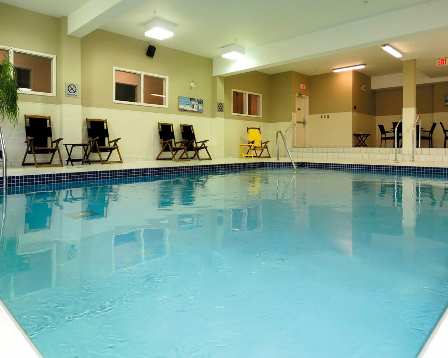 Quality Inn & Suites Amsterdam Fredericton Bagian luar foto